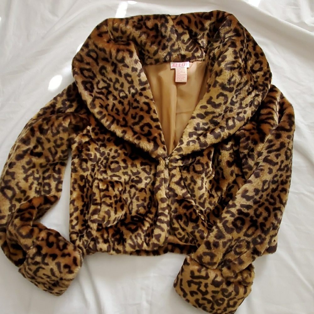 Leopard print shrug coat